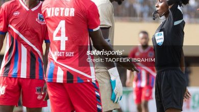 Yemisi Akintoye issuing a yellow card to a player during the NPFL match between Kwara United and Lobi Stars