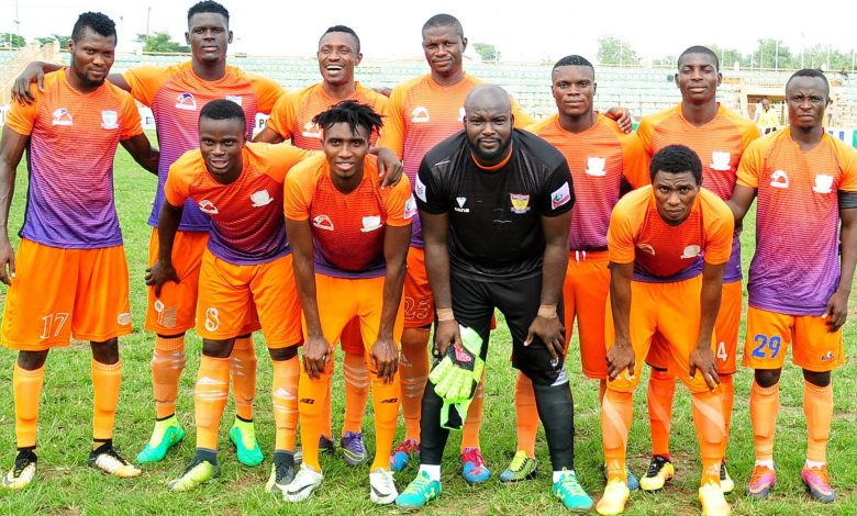 Sunshine Stars players lined up before their match against Niger Tornadoes in the NPFL, ready for action on the pitch.