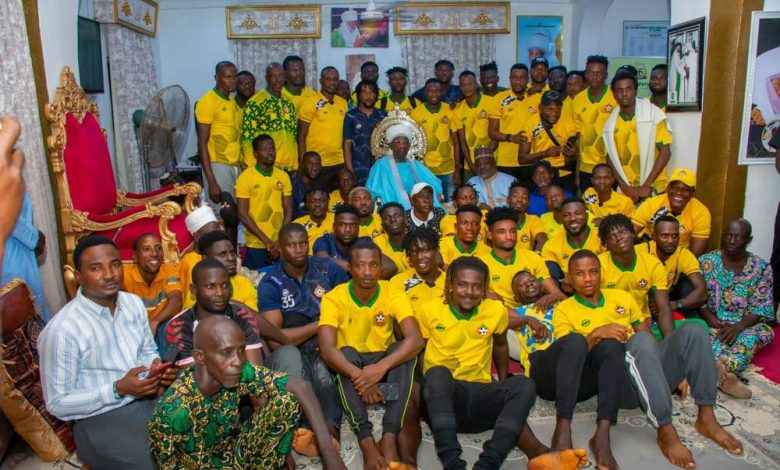 Kwara United FC with Emir of Ilorin