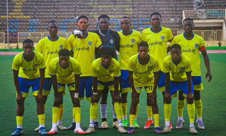 Lekki United players line up in formation before kickoff at Ijebu-Ode during the NLO playoff match against Franceex United